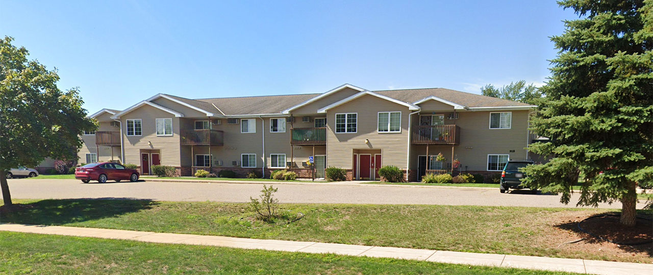 Pelican River Estates Apartments for Rent in Rhinelander, Wisconsin